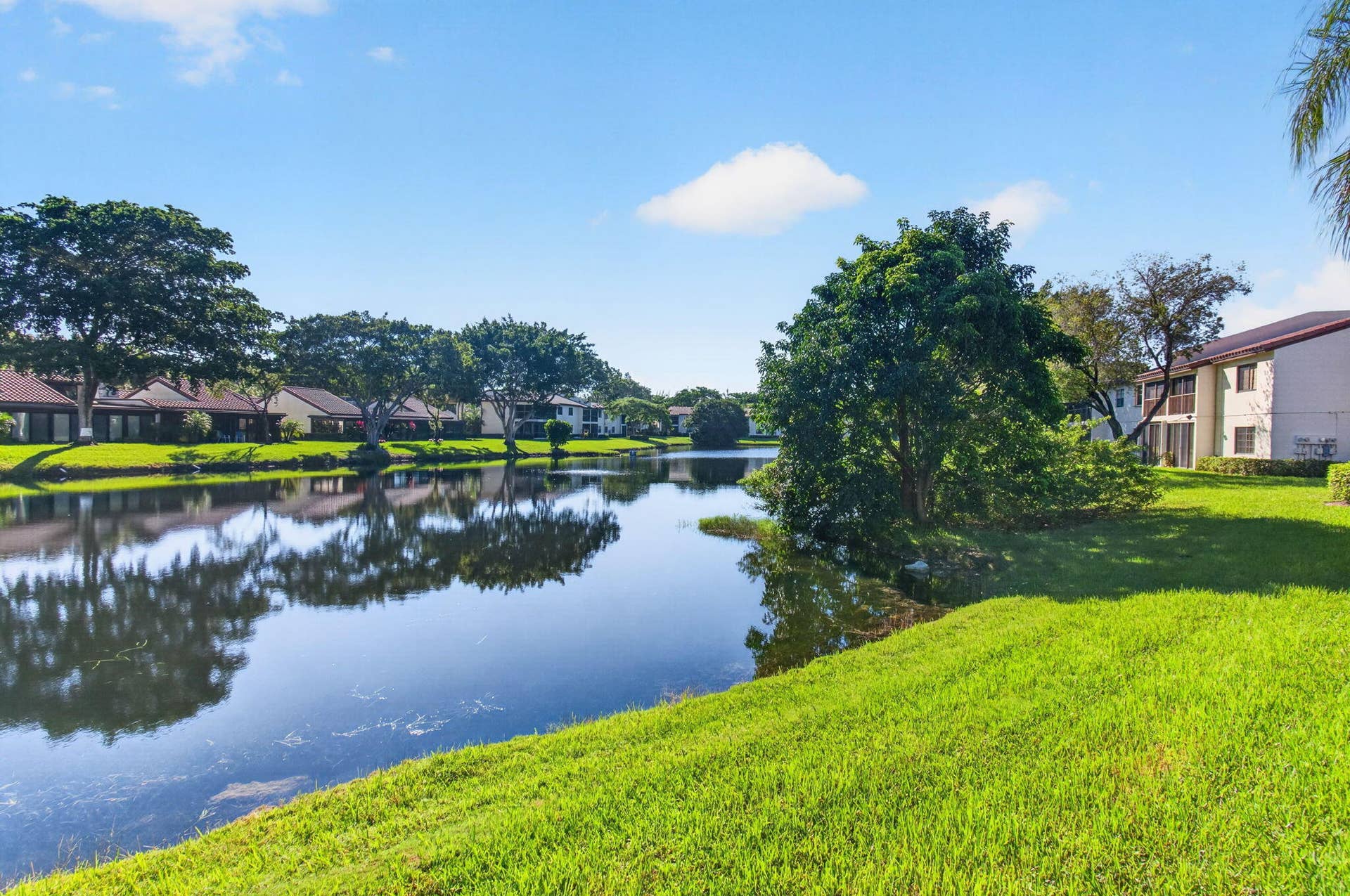 21923 Arriba Real, Boca Raton, FL 33433 02_Lake_view