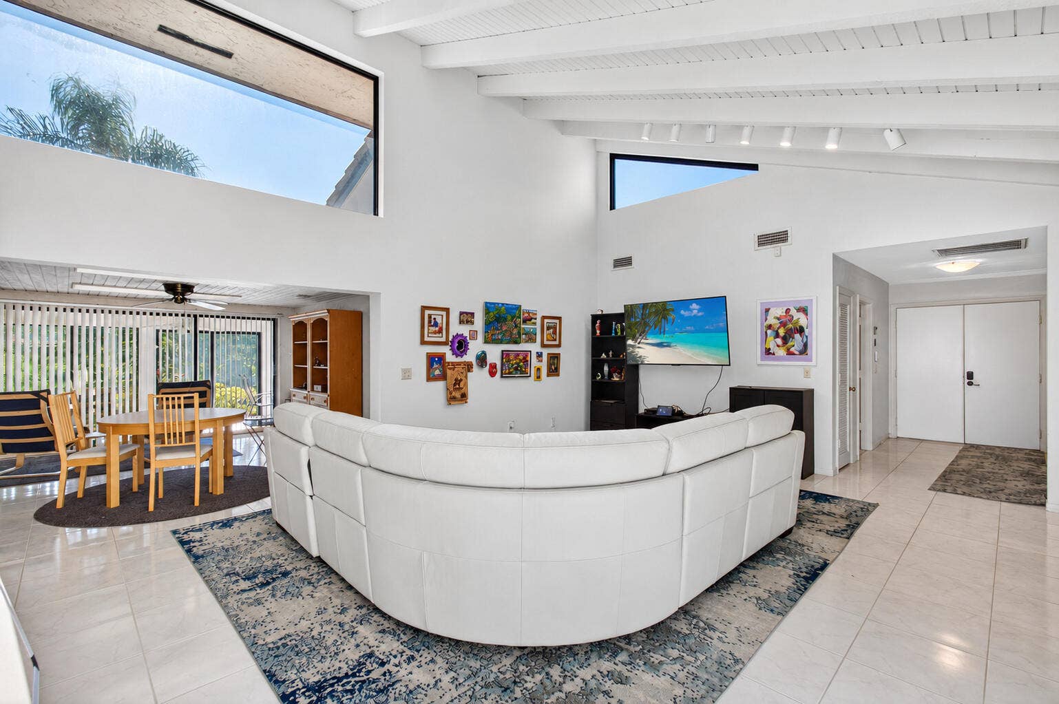 21923 Arriba Real, Boca Raton, FL 33433 11_Living_room_vaulted_ceiling