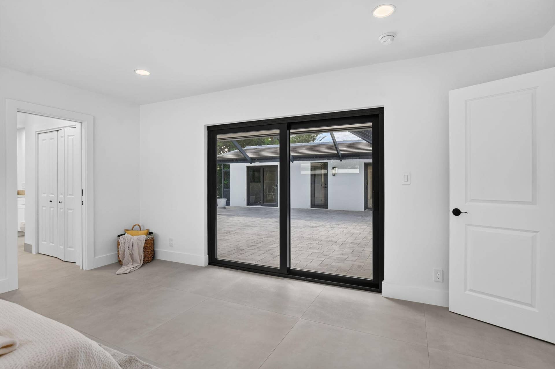 550 SW 6TH Avenue, Boca Raton, FL 33486 27-web-or-mls-DSC_4274