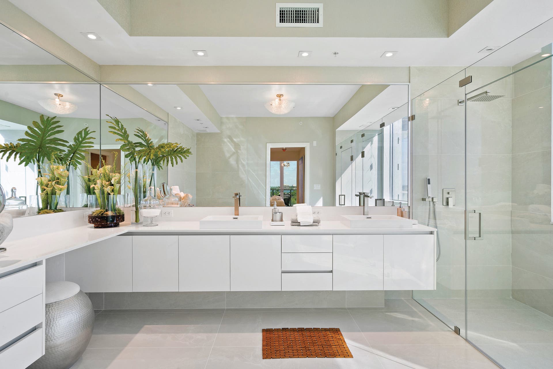 3100 N Ocean Drive, #P-605, Singer Island, FL 33404 011-3100NOceanDr-RivieraBeach-FL-full