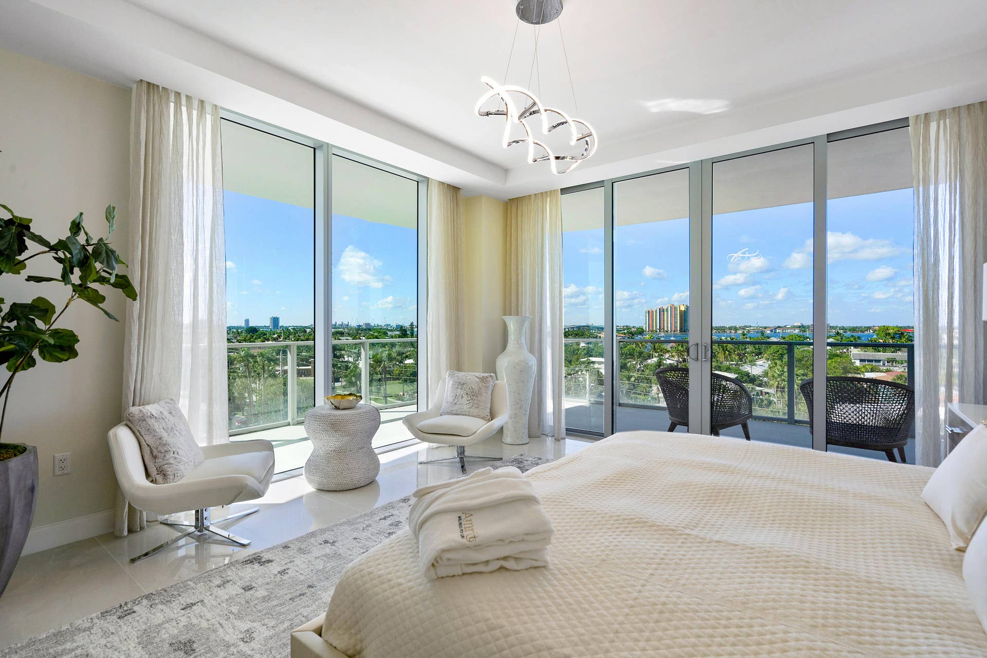 3100 N Ocean Drive, #P-605, Singer Island, FL 33404 010-3100NOceanDr-RivieraBeach-FL-full