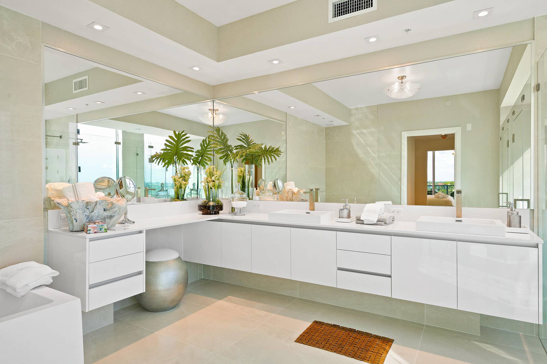 3100 N Ocean Drive, #P-605, Singer Island, FL 33404 012-3100NOceanDr-RivieraBeach-FL-full