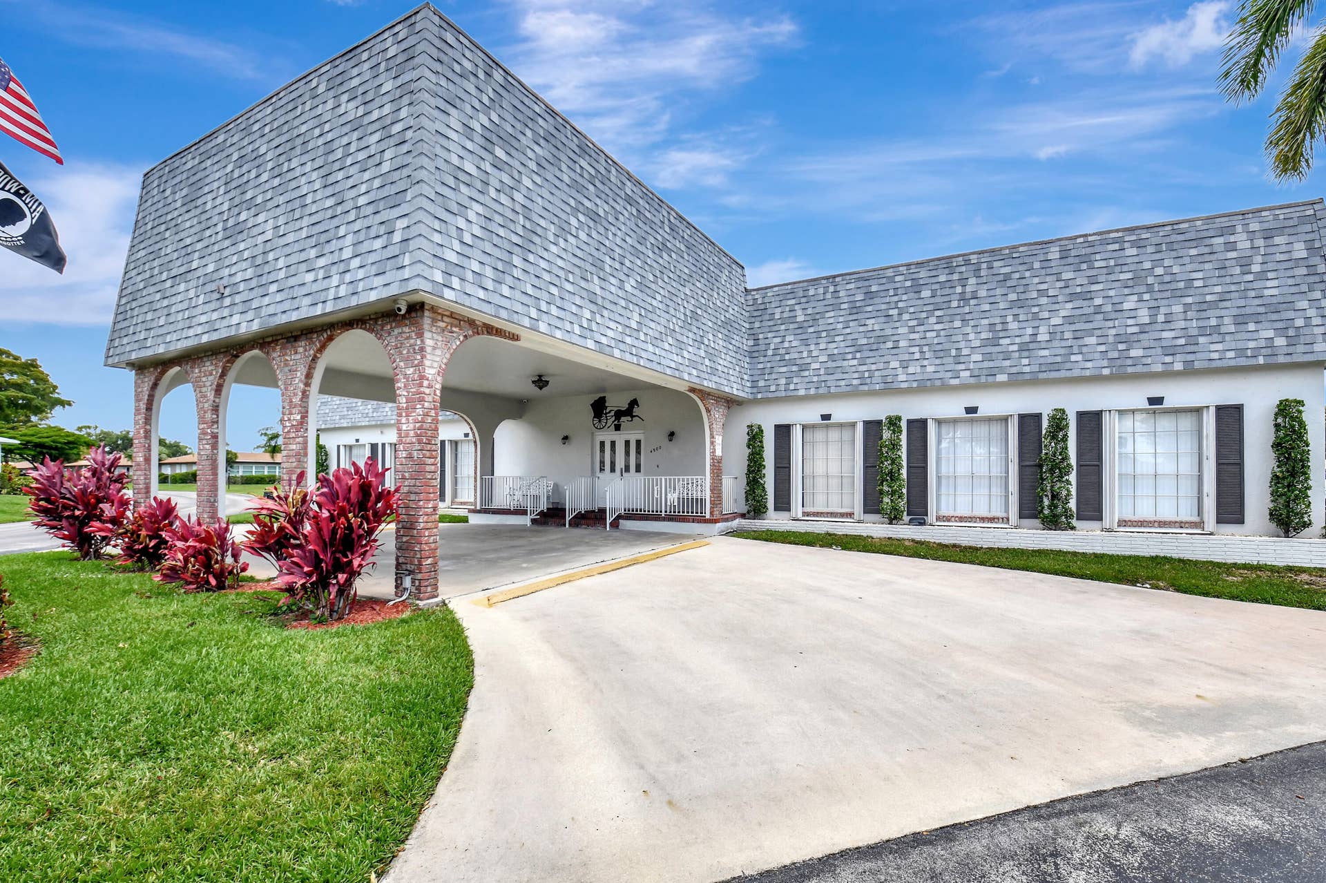 842 Meadowlark Lane, Delray Beach, FL 33445 28_community_clubhouse_exterior_DSC_1421