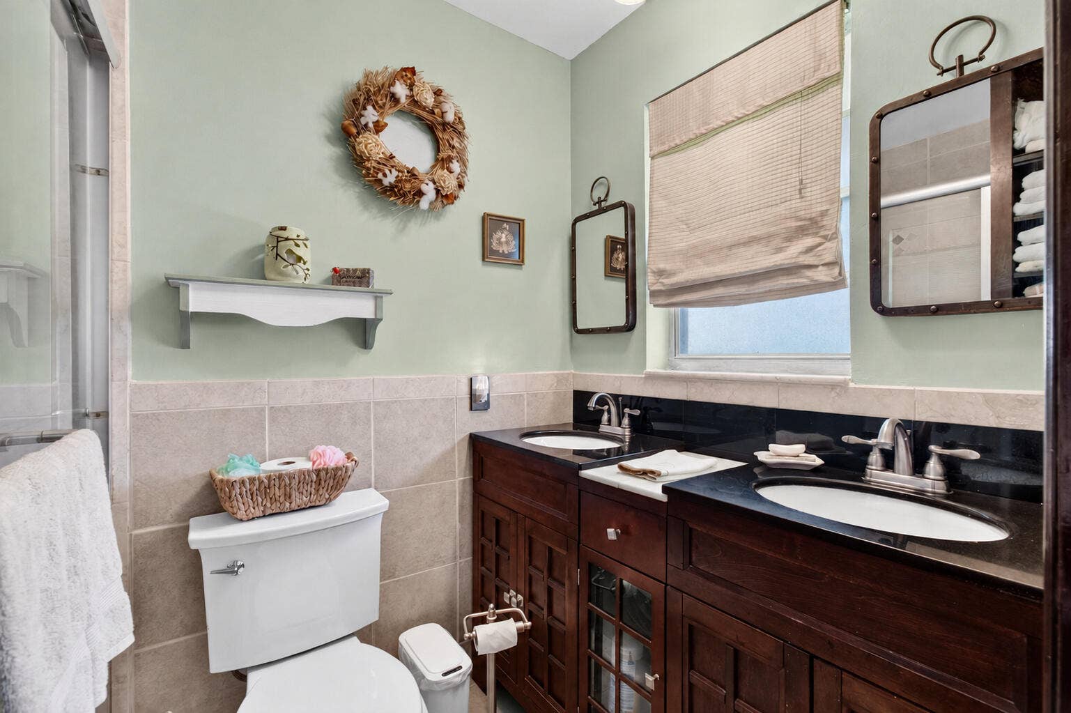 842 Meadowlark Lane, Delray Beach, FL 33445 08_bathroom_two_double_vanity_DSC_9069