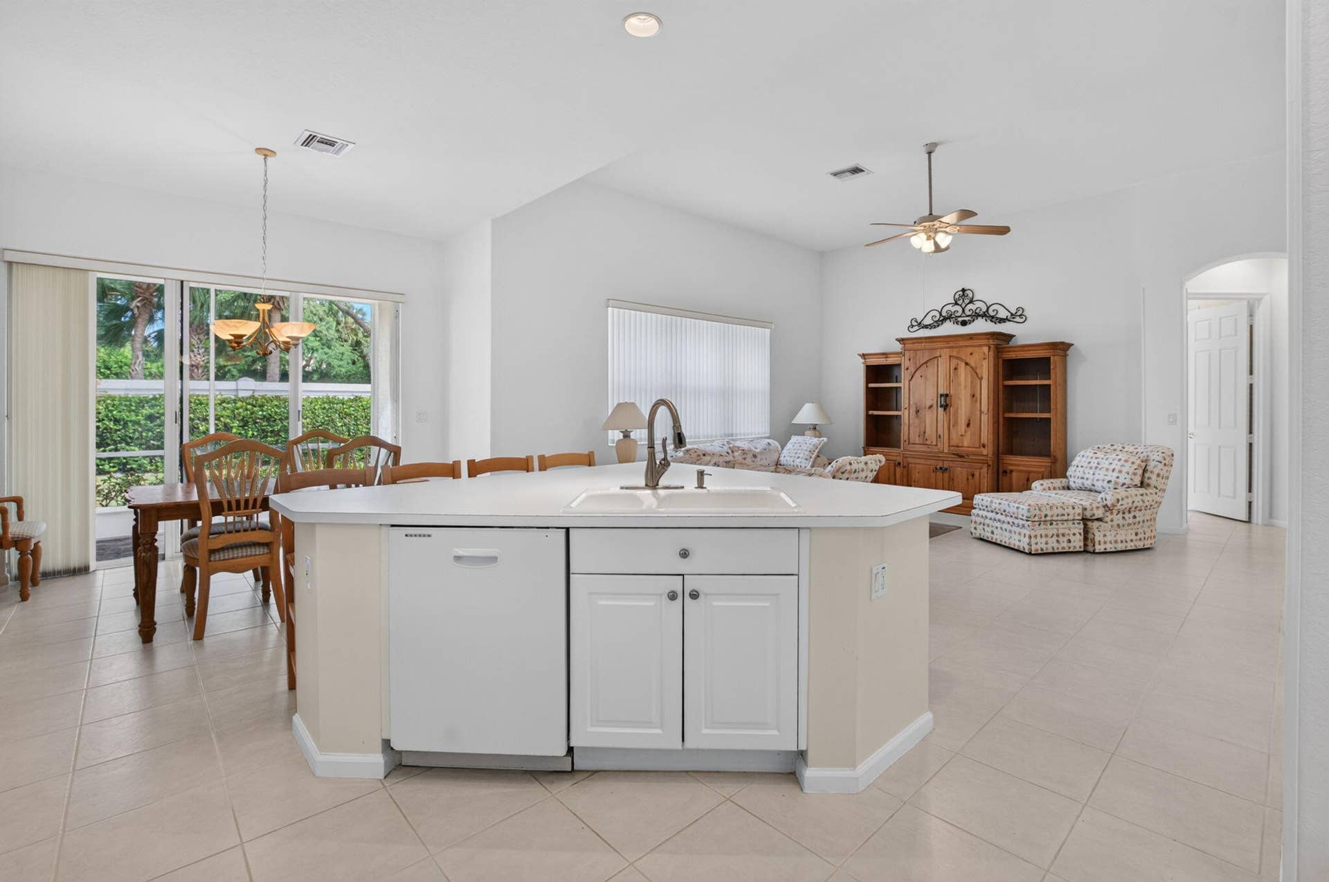 8906 Via Tuscany Drive, Boynton Beach, FL 33472 18-web-or-mls-DSC_1473