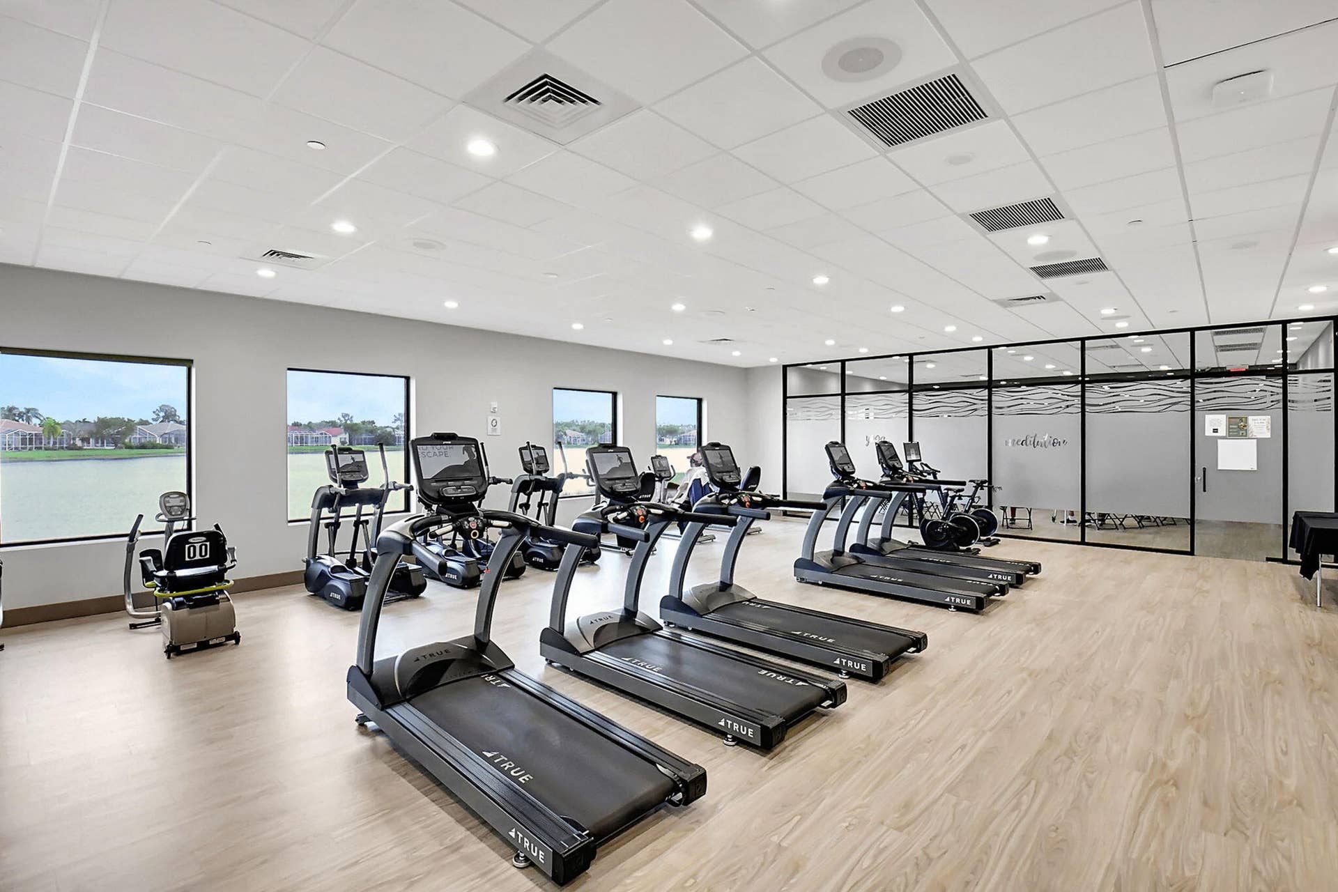 8906 Via Tuscany Drive, Boynton Beach, FL 33472 92-web-or-mls-DSC_8585