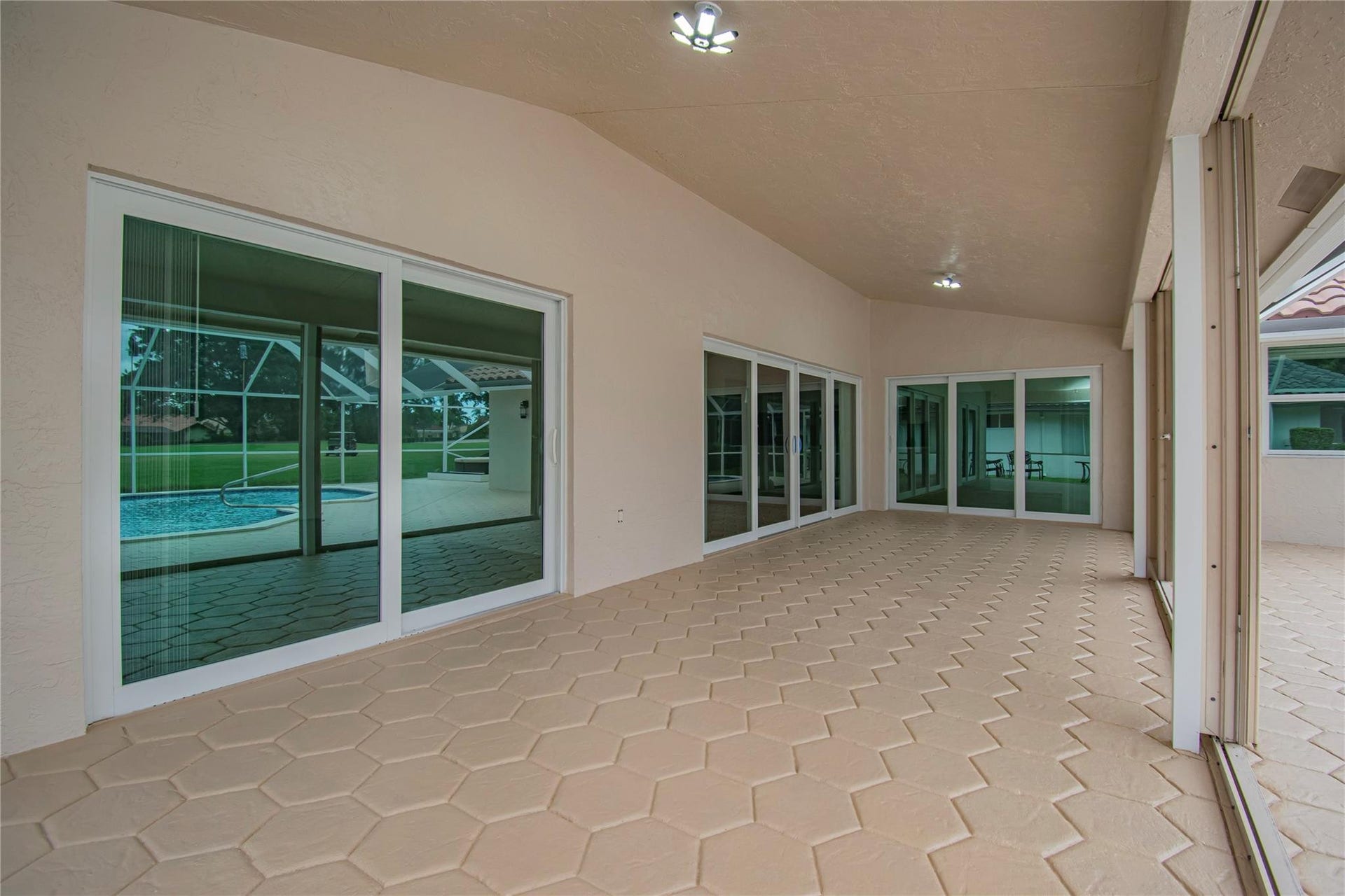 10400 Milburn Lane, Boca Raton, FL 33498 Photo 20