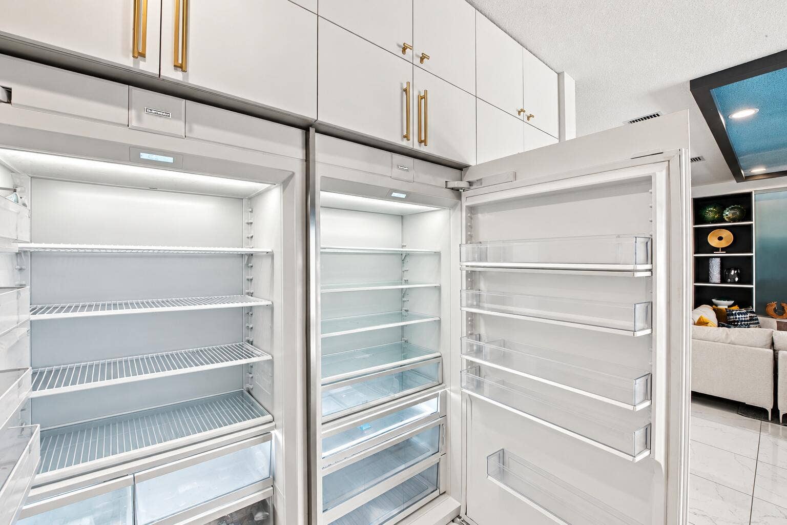 17386 Sea Blossom Way, Boca Raton, FL 33496 Luxury Empty Thermador Refrigerator Disp