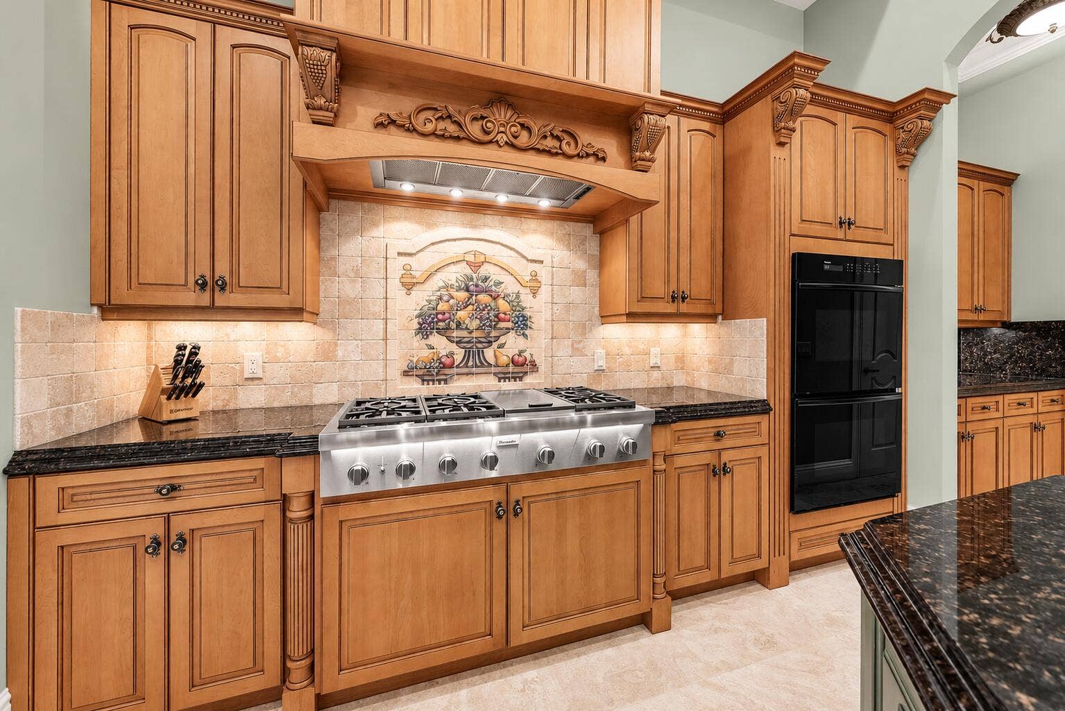 7730 Woodsmuir Drive, West Palm Beach, FL 33412 New 6-Burner Gas Range w/ Custom Hood