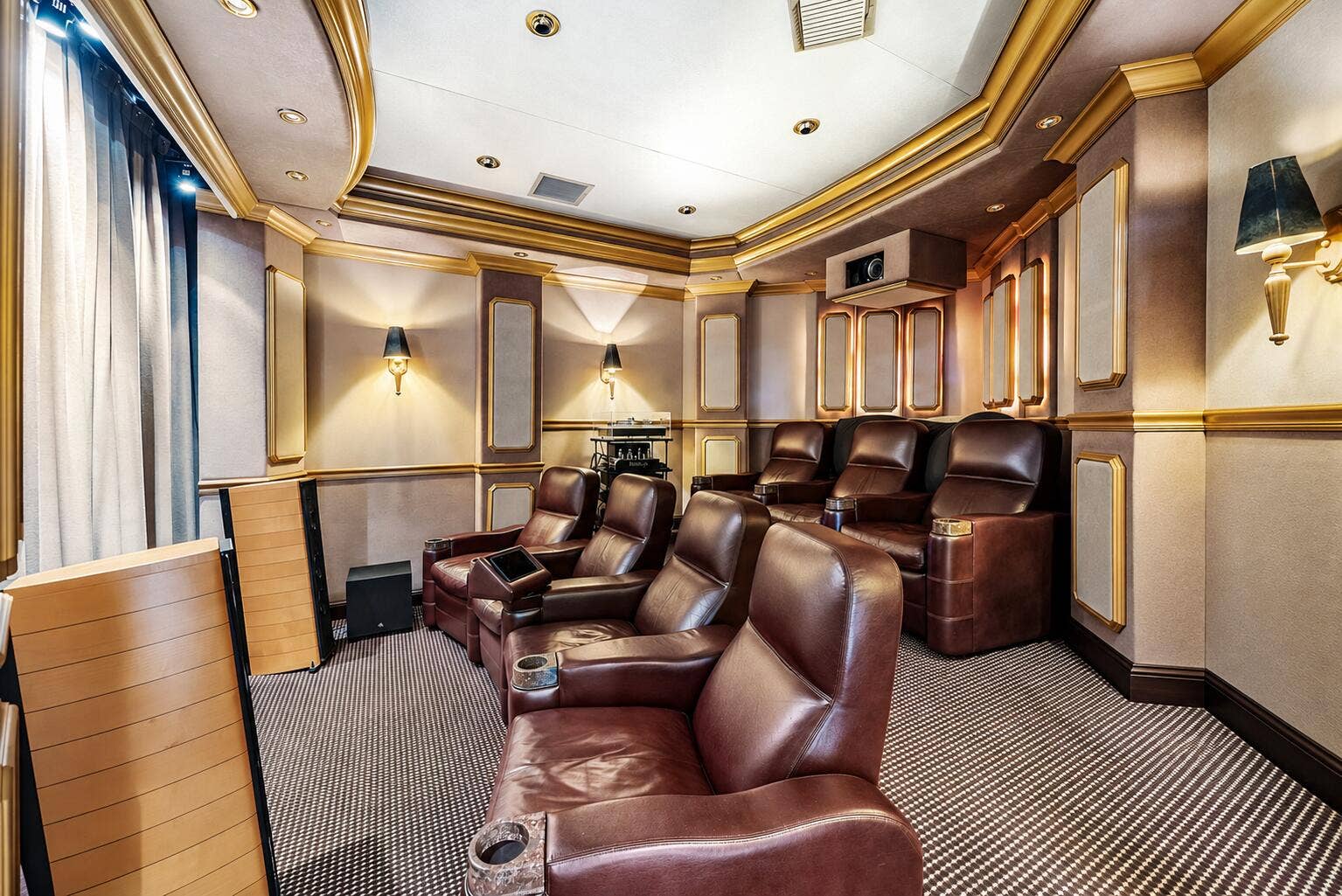 7730 Woodsmuir Drive, West Palm Beach, FL 33412 7-Seat Movie Theater