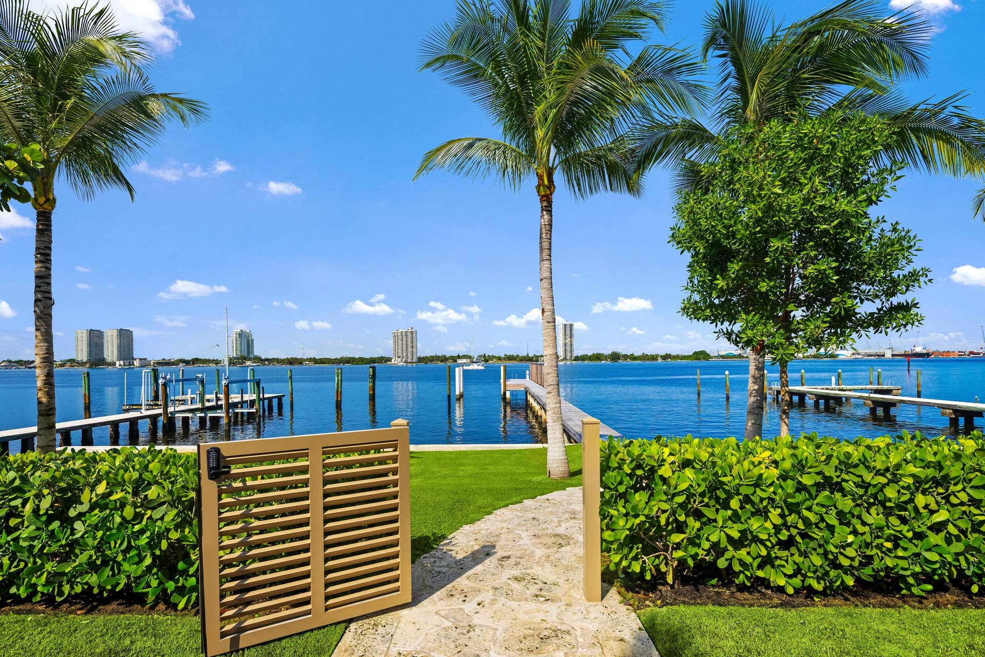 1265 N Lake Way, Palm Beach, FL 33480 8 - Waterfront