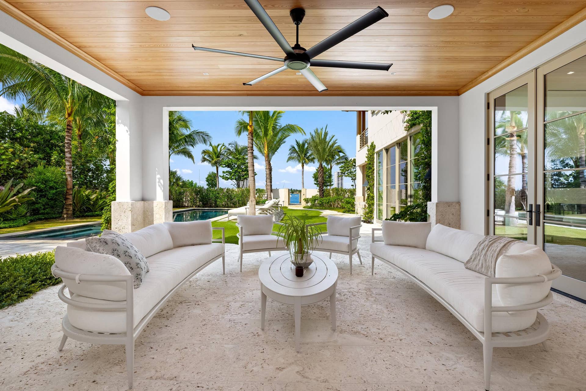 1265 N Lake Way, Palm Beach, FL 33480 19 - Living Room Patio