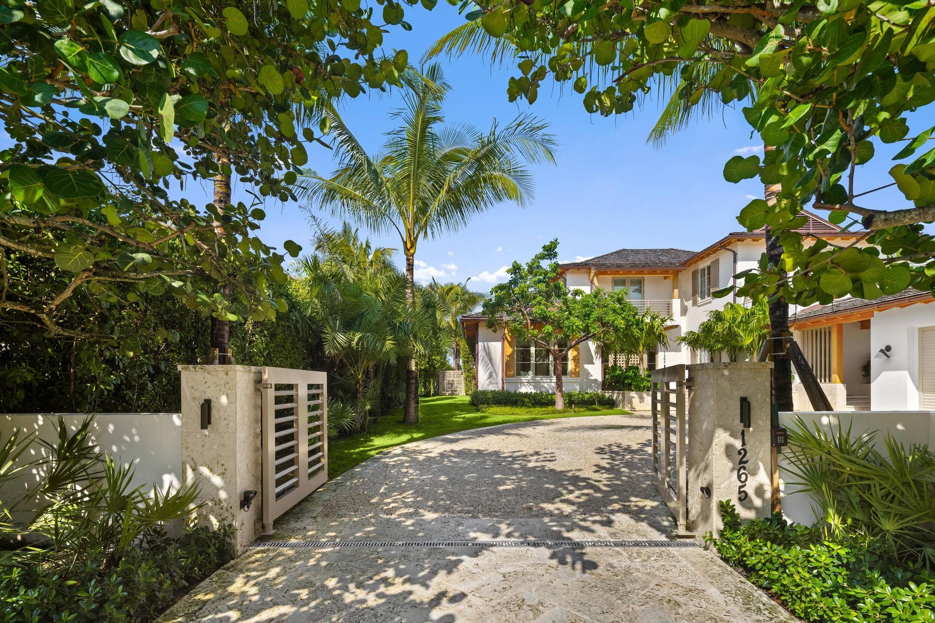 1265 N Lake Way, Palm Beach, FL 33480 60 - Front