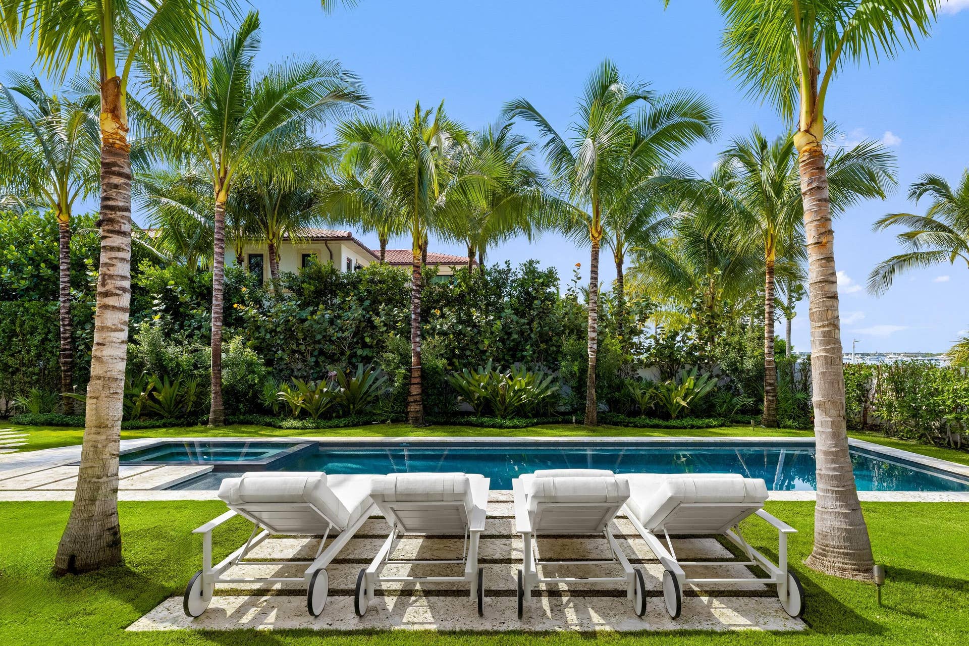 1265 N Lake Way, Palm Beach, FL 33480 18 - Backyard