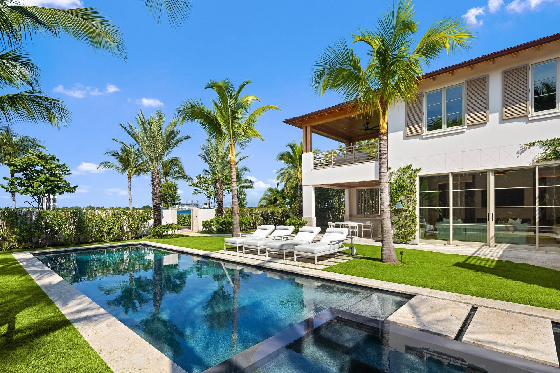 1265 N Lake Way, Palm Beach, FL 33480 13 - Backyard