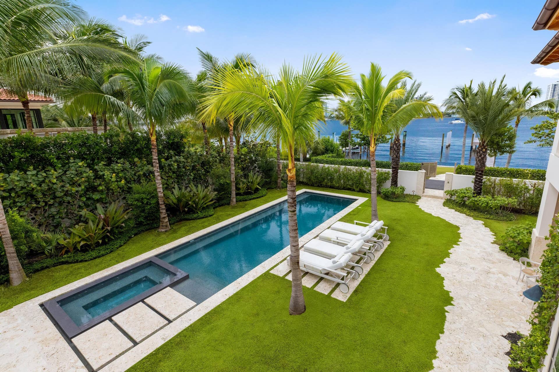 1265 N Lake Way, Palm Beach, FL 33480 5 - Backyard