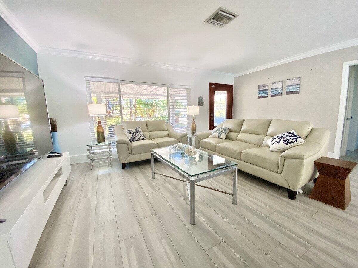 3036 NE 19TH Street, Fort Lauderdale, FL 33305 33