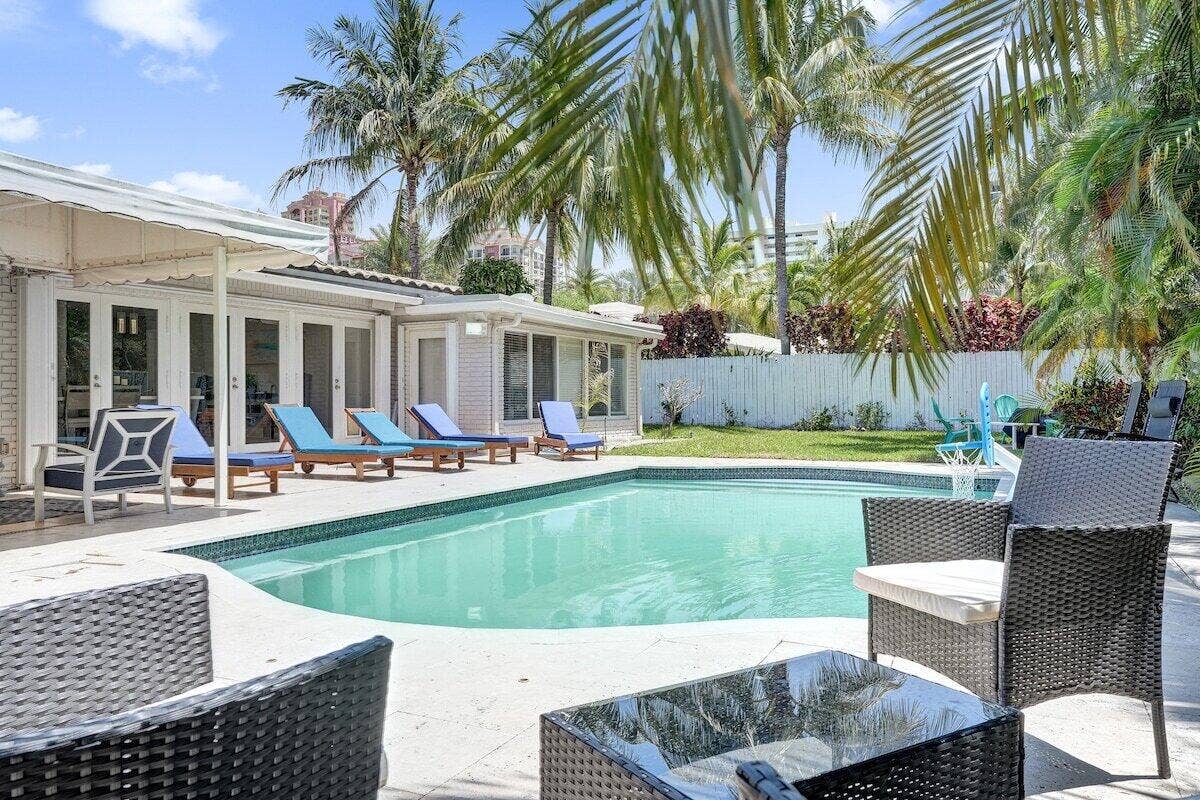 3036 NE 19TH Street, Fort Lauderdale, FL 33305 47