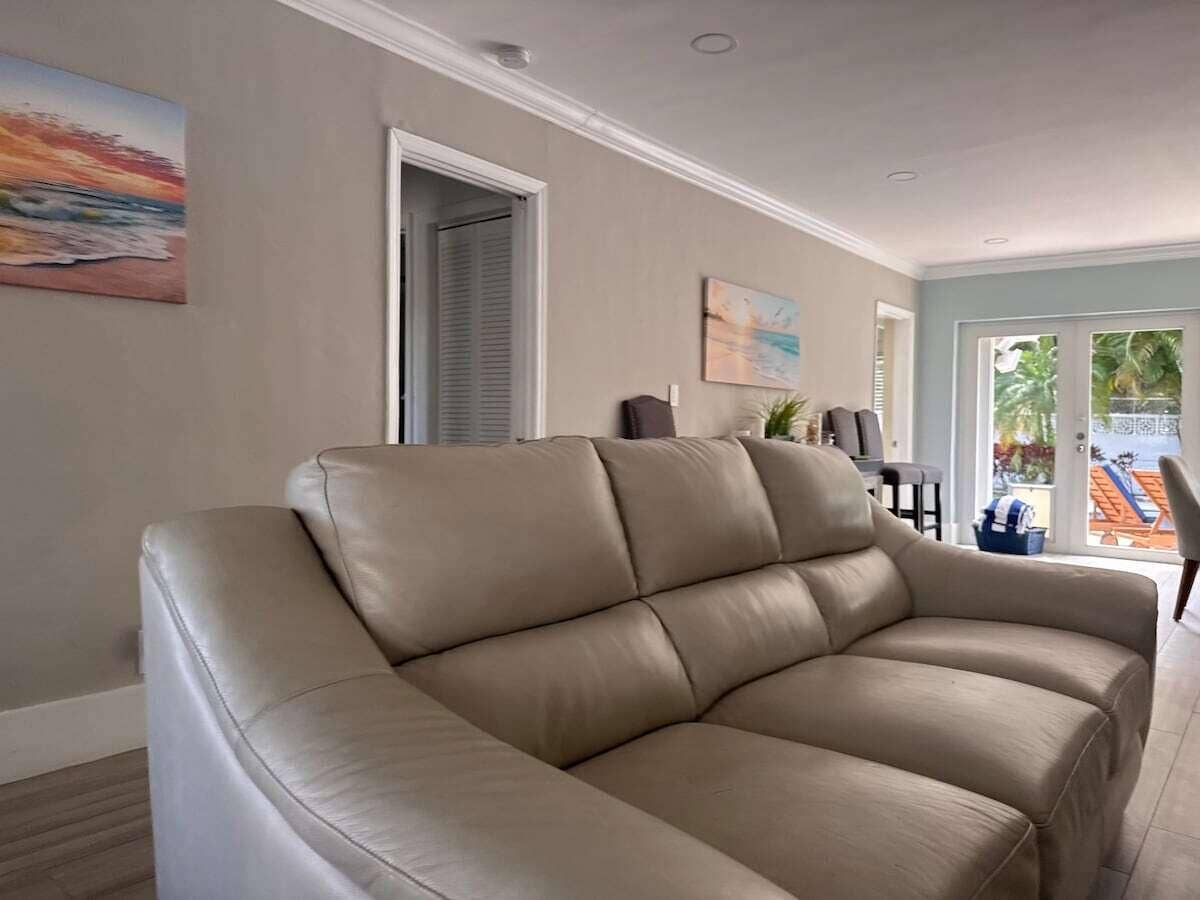 3036 NE 19TH Street, Fort Lauderdale, FL 33305 23