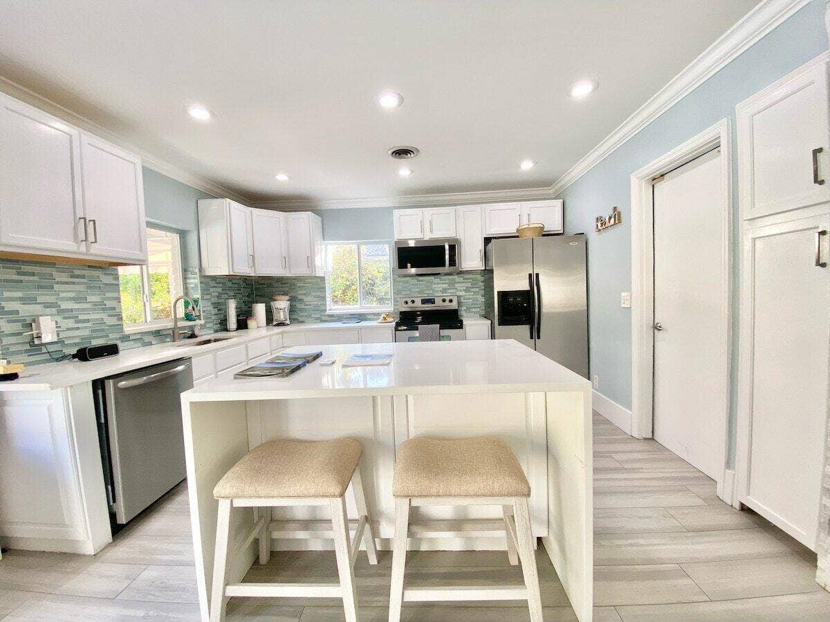 3036 NE 19TH Street, Fort Lauderdale, FL 33305 34