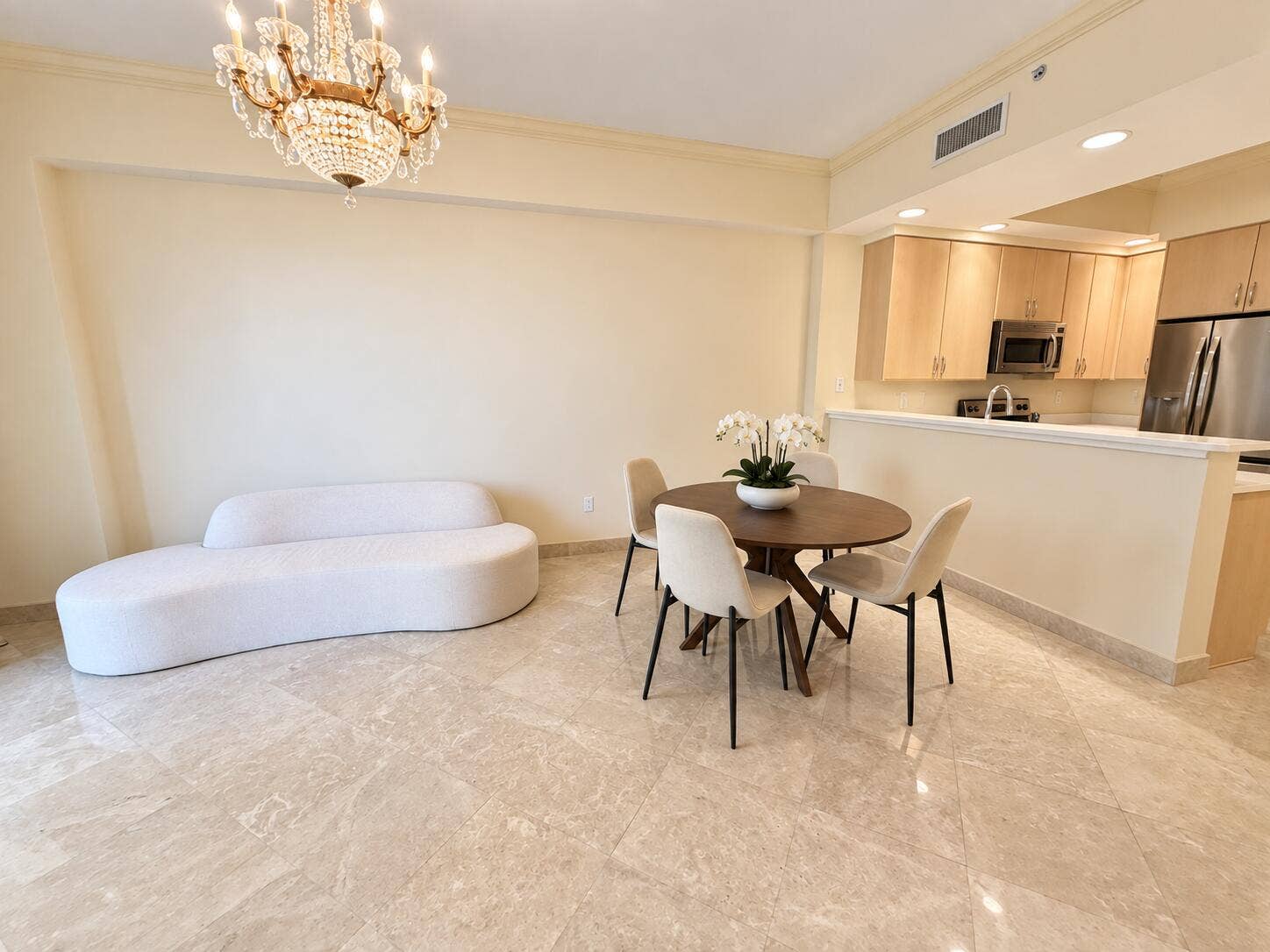 801 S OLIVE Avenue, #1027, West Palm Beach, FL 33401 Living Room