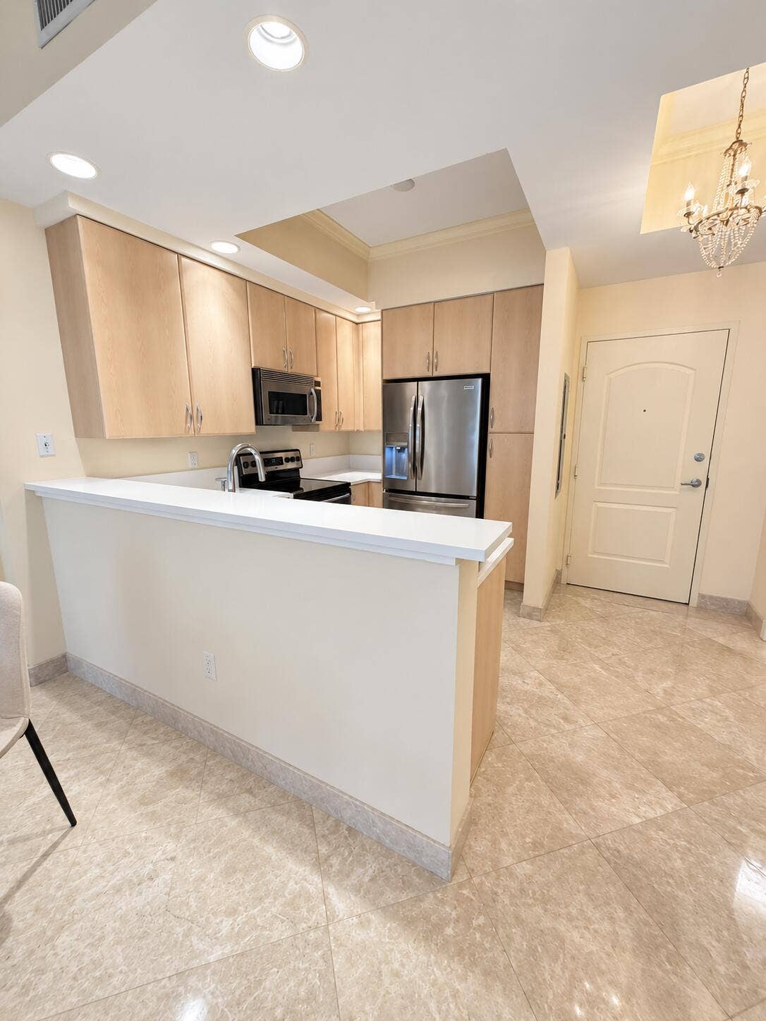 801 S OLIVE Avenue, #1027, West Palm Beach, FL 33401 Updated Kitchen Counters & Appliances