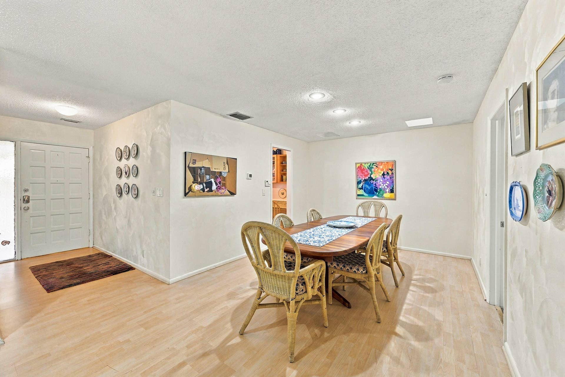 1101 SAINT ANDREWS Road, #4, Hollywood, FL 33021 Dining area