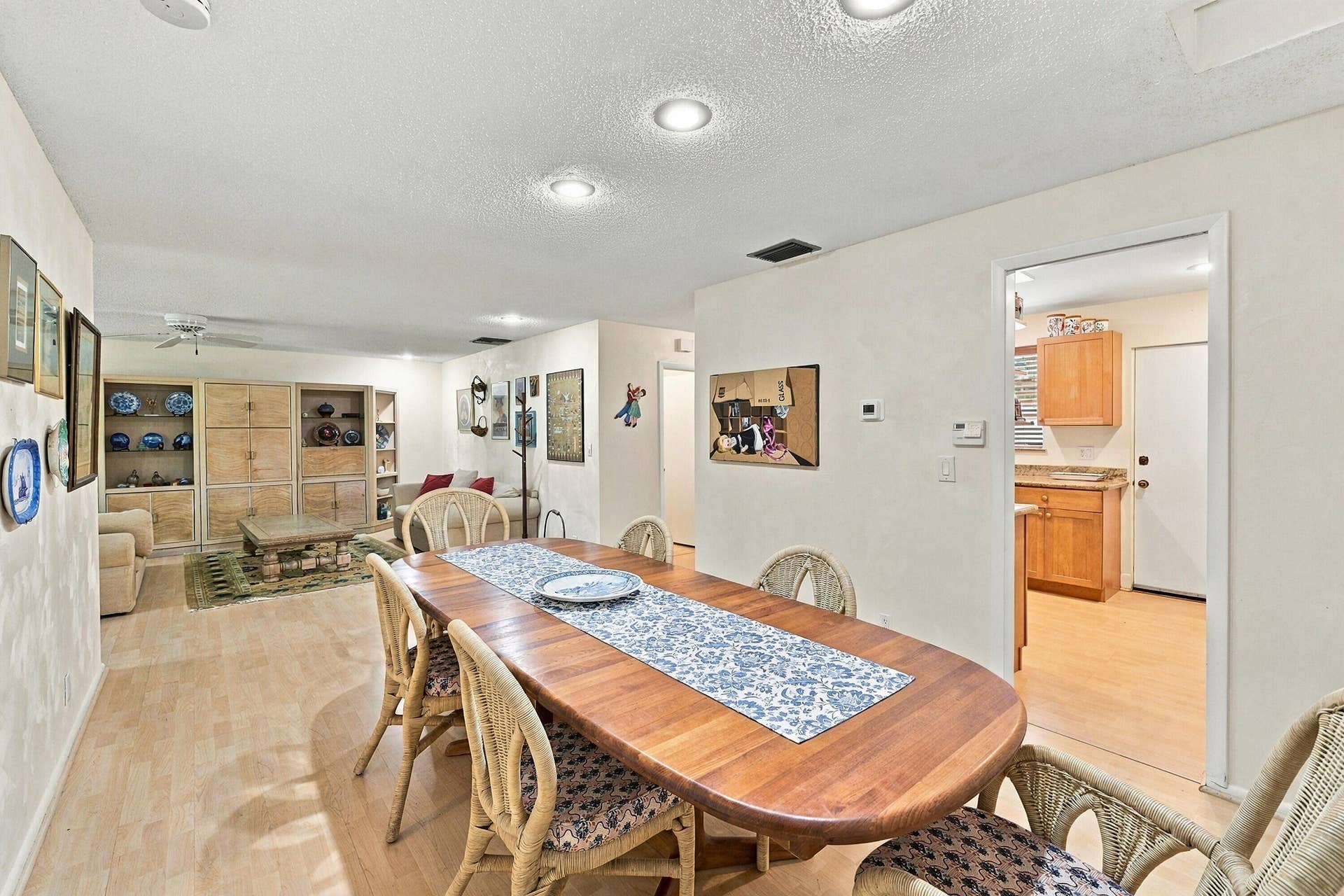 1101 SAINT ANDREWS Road, #4, Hollywood, FL 33021 Dining area