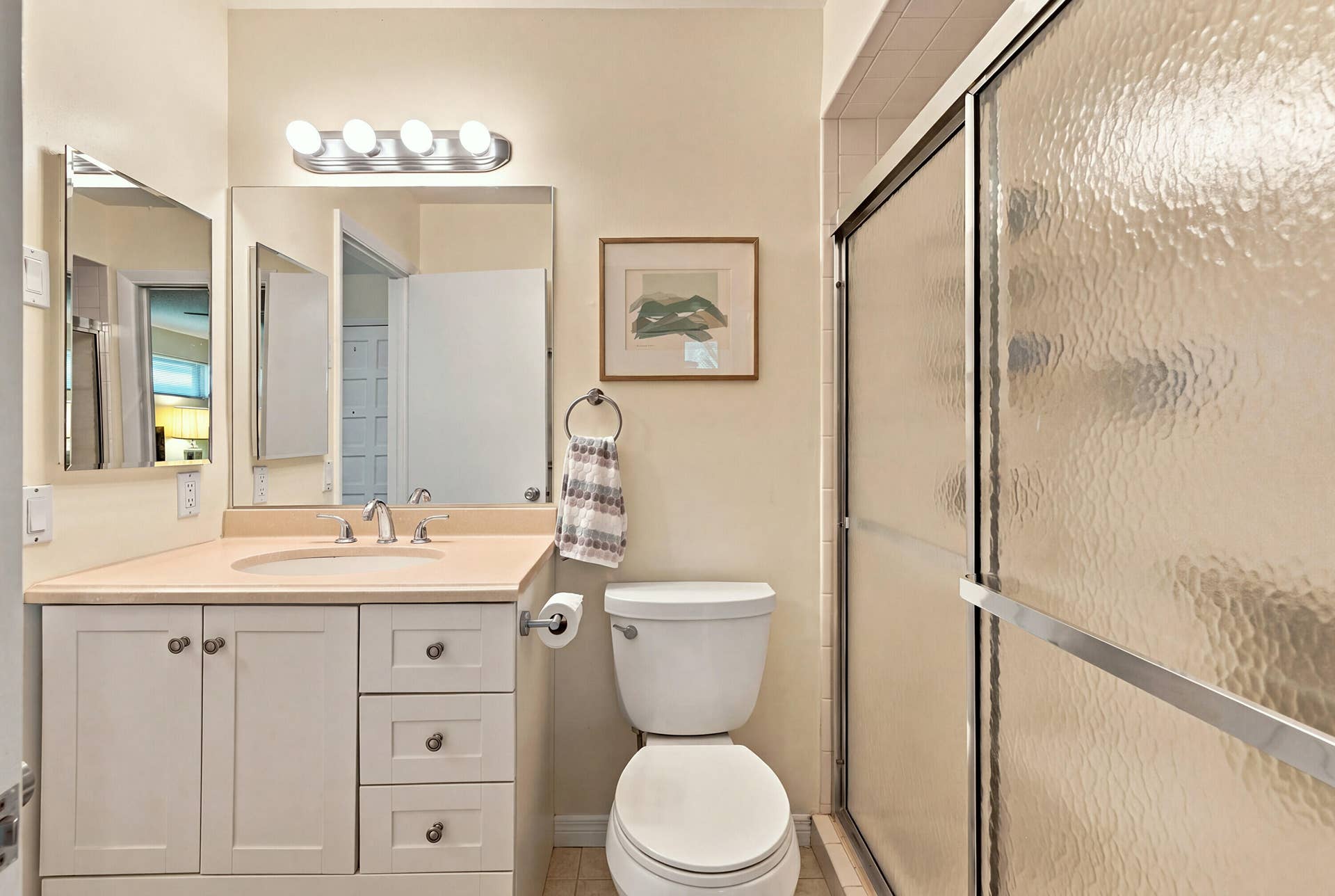1101 SAINT ANDREWS Road, #4, Hollywood, FL 33021 Bathroom 2