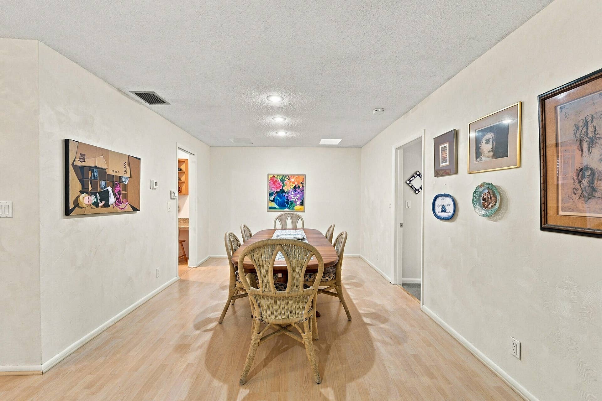 1101 SAINT ANDREWS Road, #4, Hollywood, FL 33021 Dining area