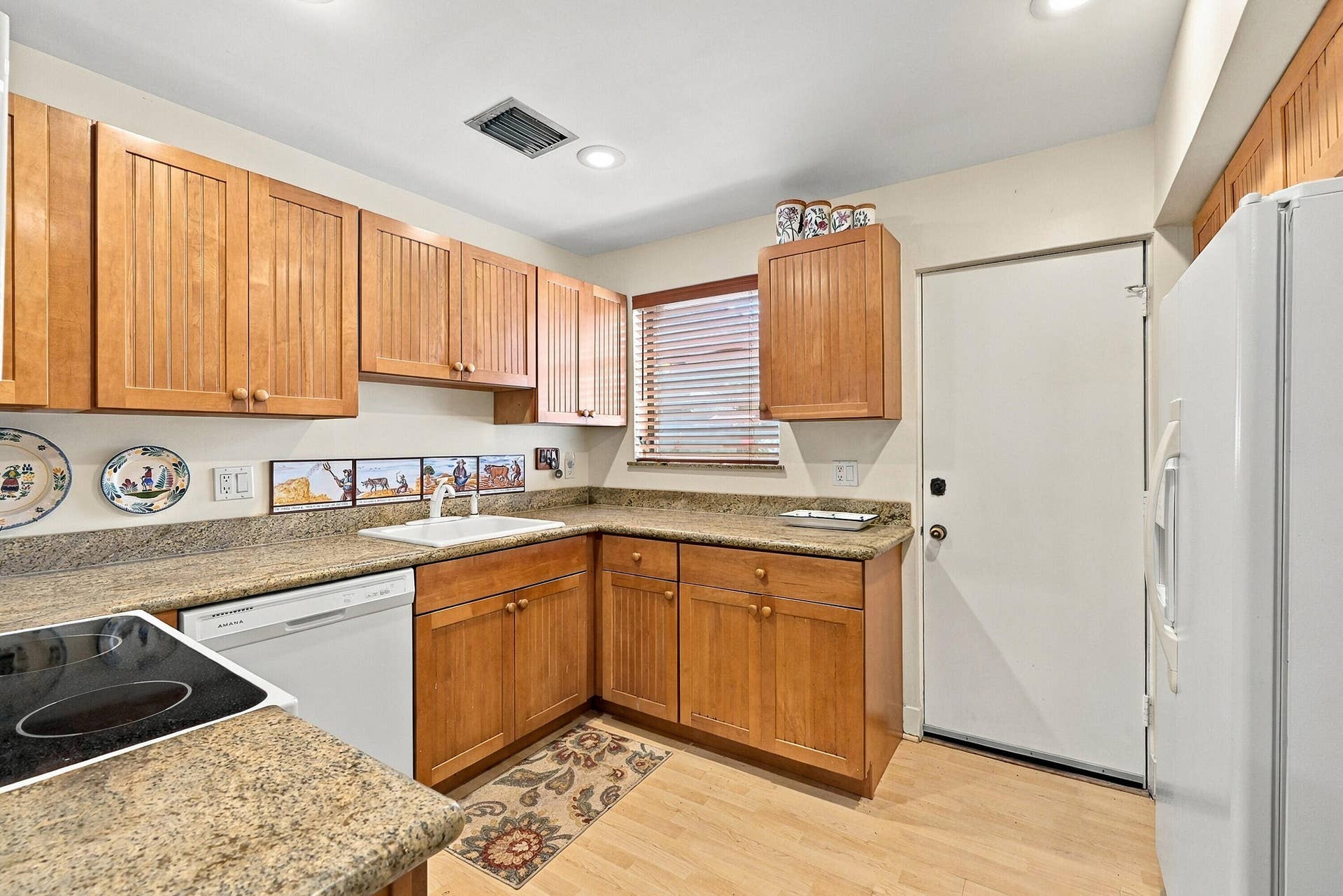 1101 SAINT ANDREWS Road, #4, Hollywood, FL 33021 Kitchen