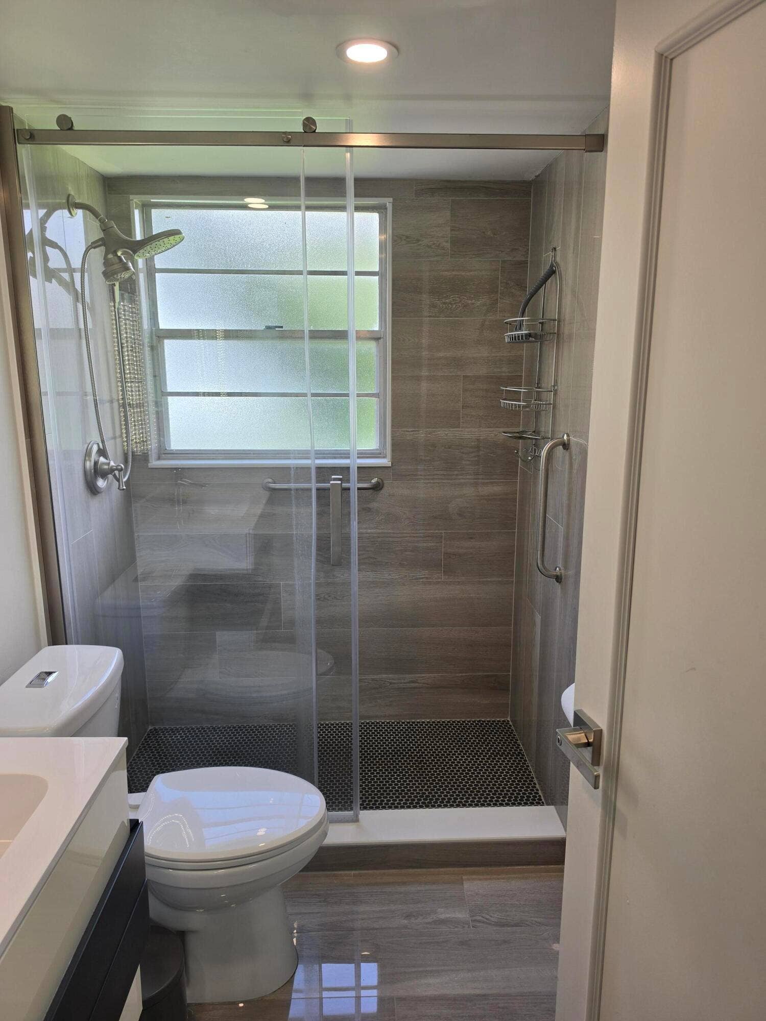 235 Dorset Drive, #235, Boca Raton, FL 33434 235 DORSET F - MASTER SHOWER
