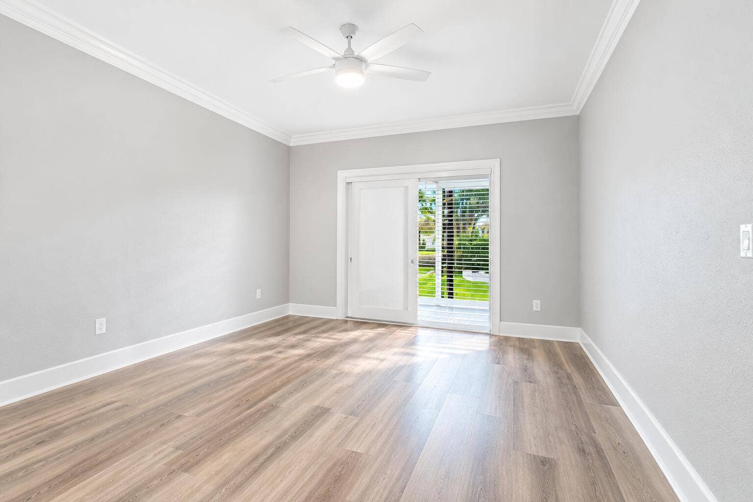 730 GREENSWARD Court, #108-J, Delray Beach, Delray Beach, FL 33445 Bright Modern Bedroom with Garden View