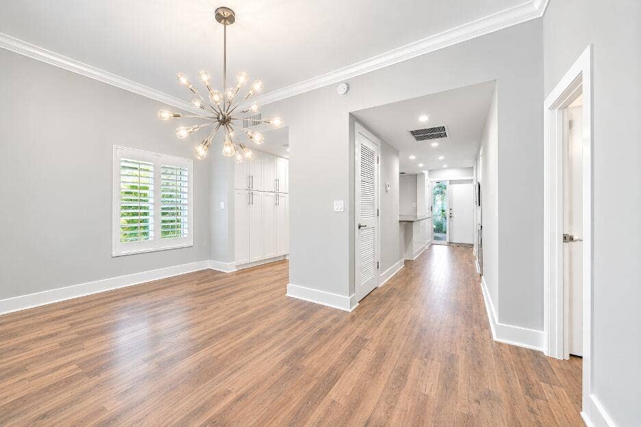 730 GREENSWARD Court, #108-J, Delray Beach, Delray Beach, FL 33445 Bright Modern - Living Space with no fur