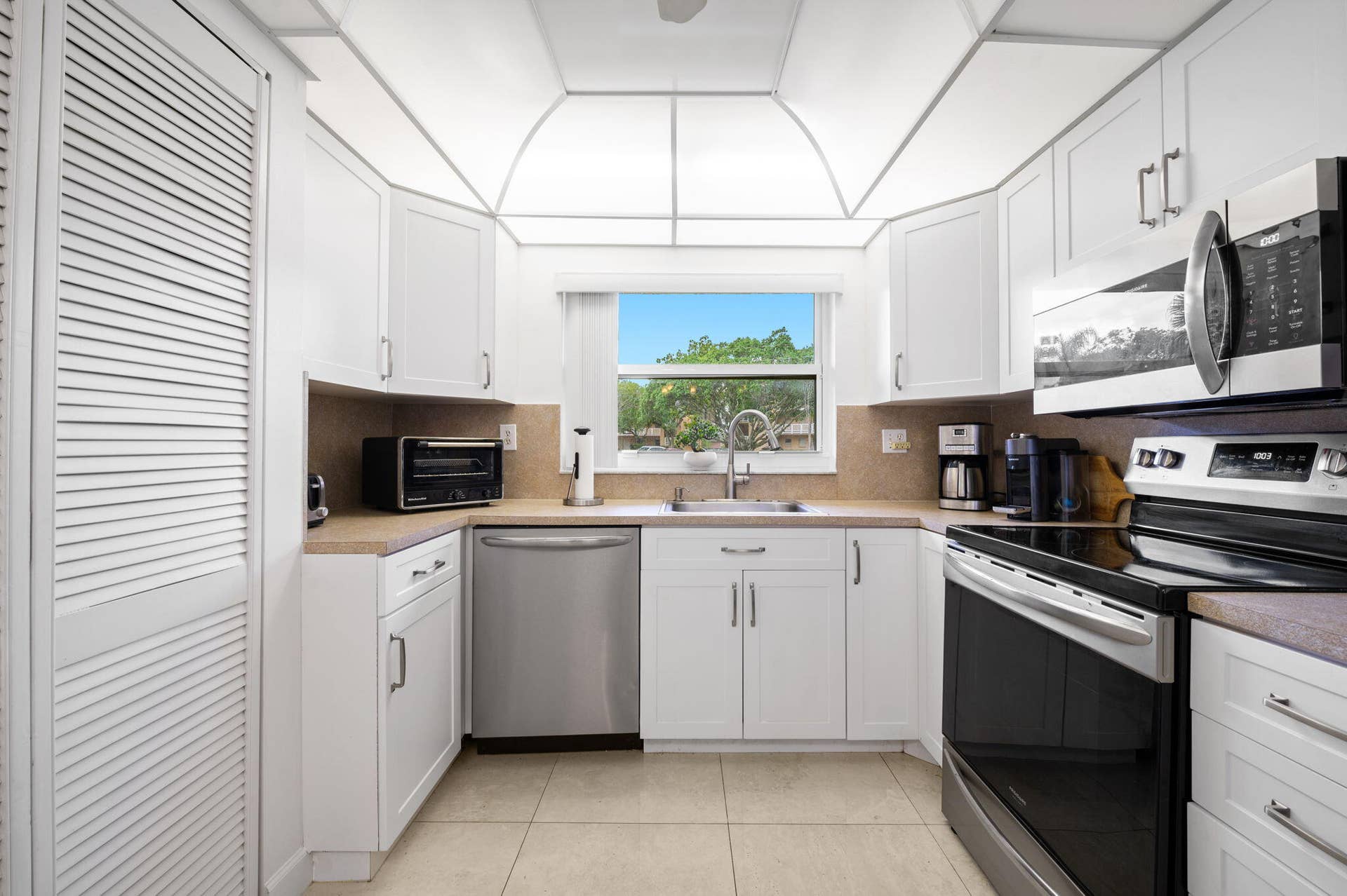 9330 SUNRISE LAKES Boulevard, #104, Sunrise, FL 33322 11-web-or-mls-9330-sunrise-lakes-blvd-bu