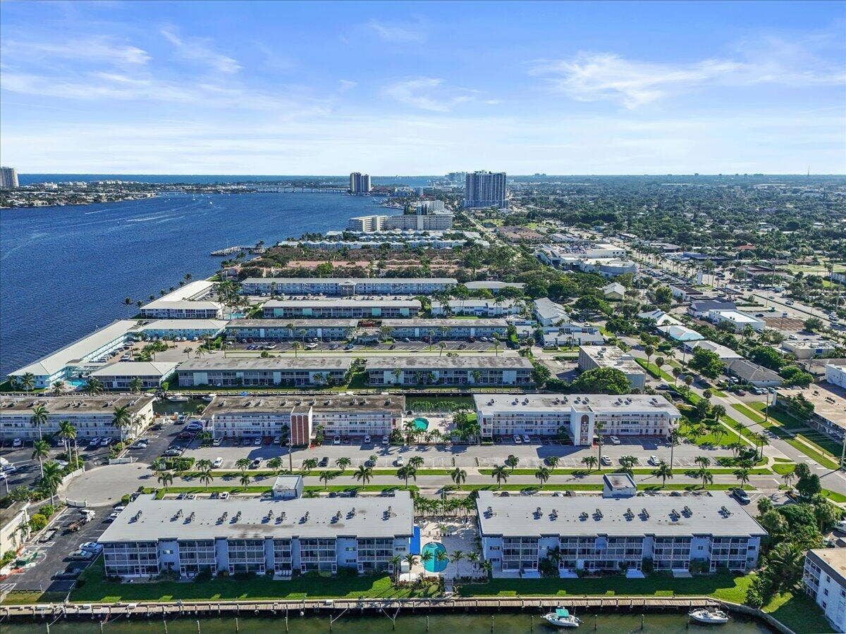 131 Doolen Court, #207, North Palm Beach, North Palm Beach, FL 33408 Aerial