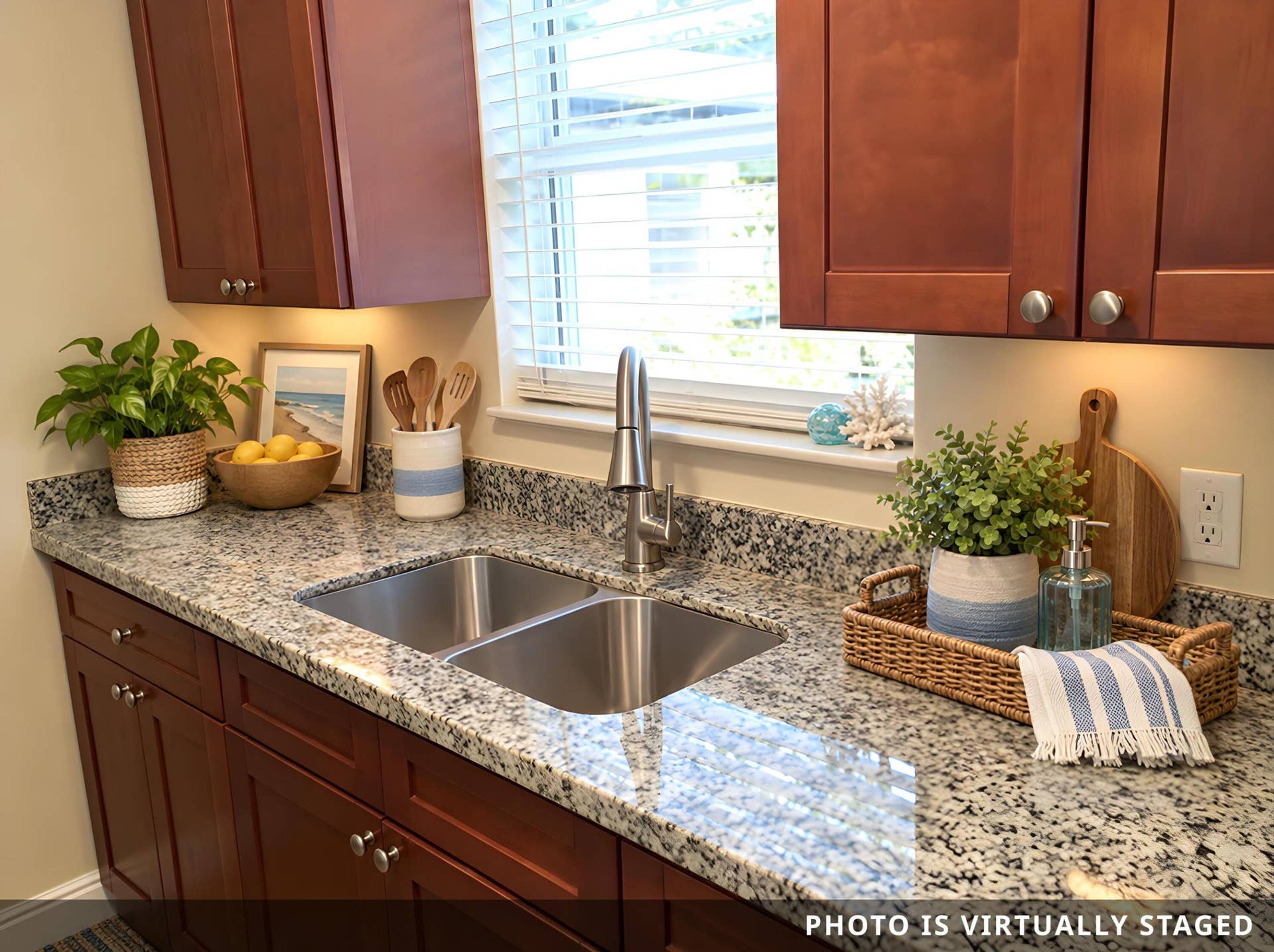 204 NE 10TH Avenue, #206, Fort Lauderdale, Fort Lauderdale, FL 33301 206 - Kitchen