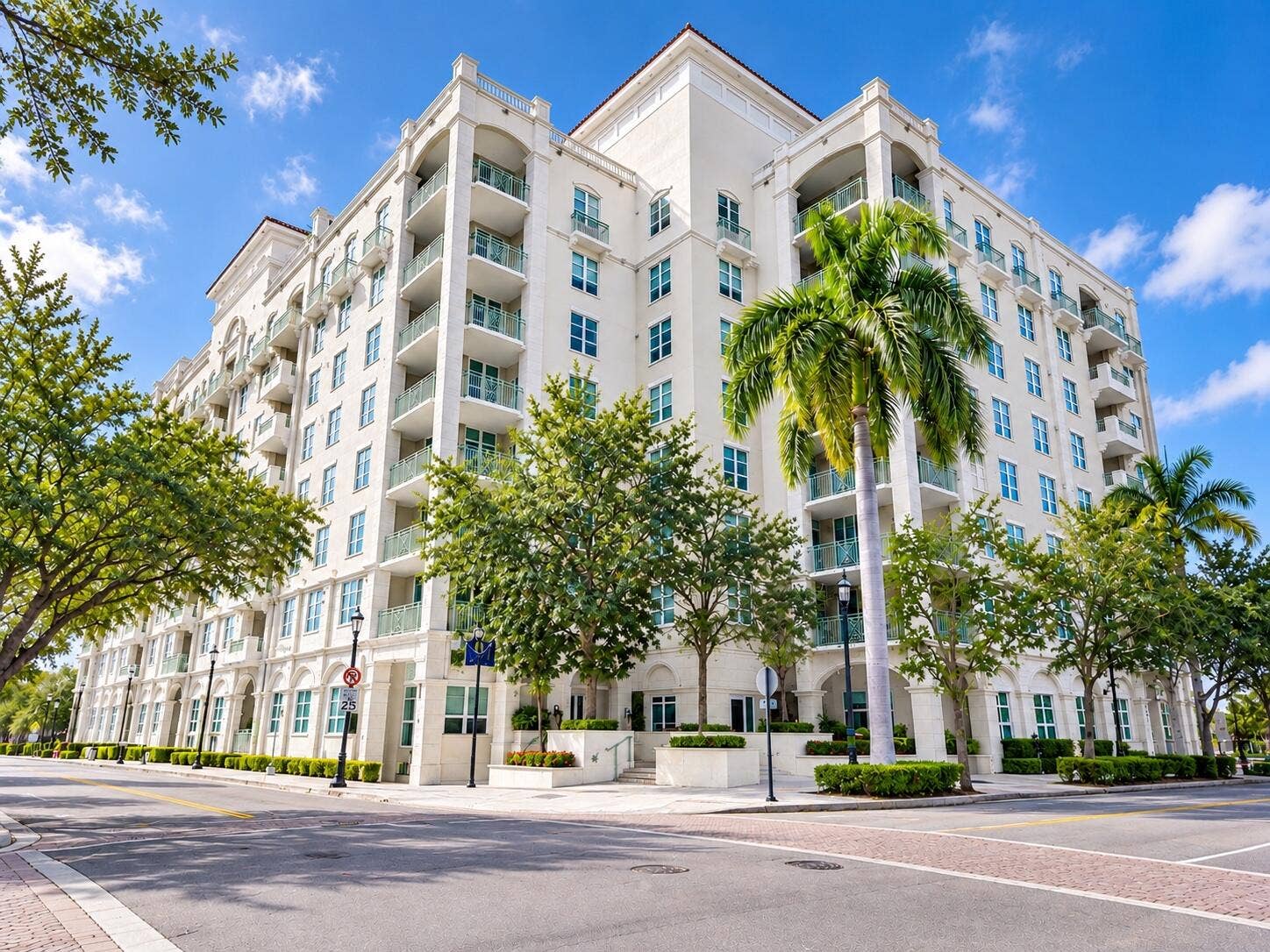 403 S SAPODILLA Avenue, #717, West Palm Beach, FL 33401 18