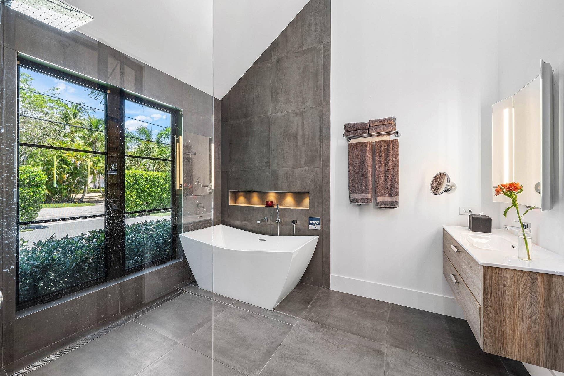 1275 N Swinton Avenue, Delray Beach, FL 33444 038-1275NorthSwintonAvenue-DelrayBeach-F
