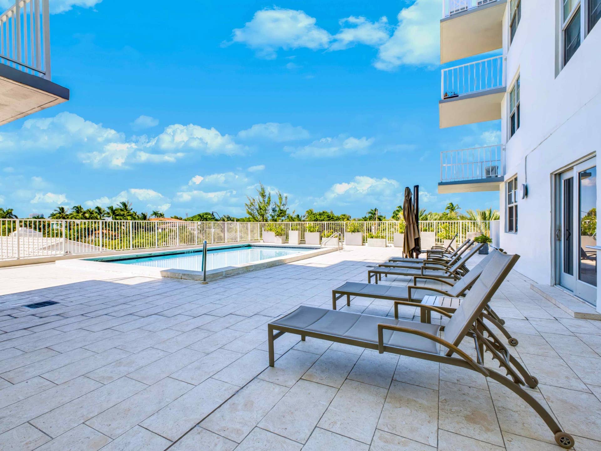 Building Pool