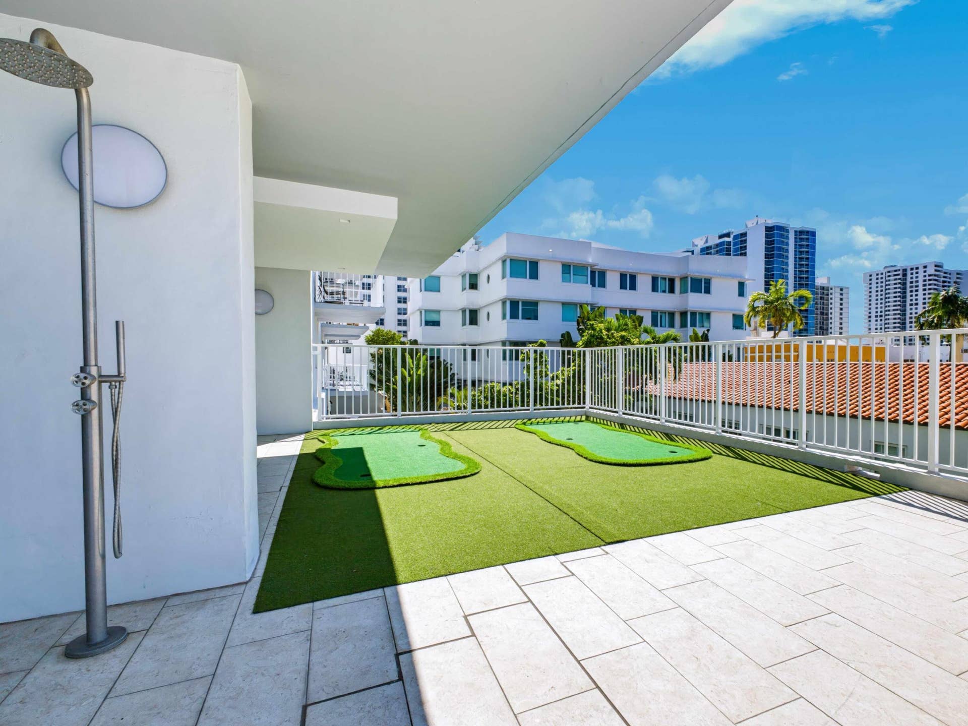 Building Putting Green