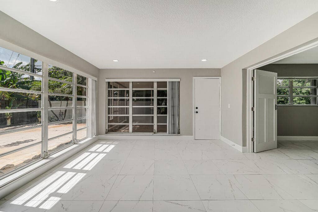 461 SE 3RD Avenue, Pompano Beach, FL 33060 42666_11_image-197566_10.14.2026