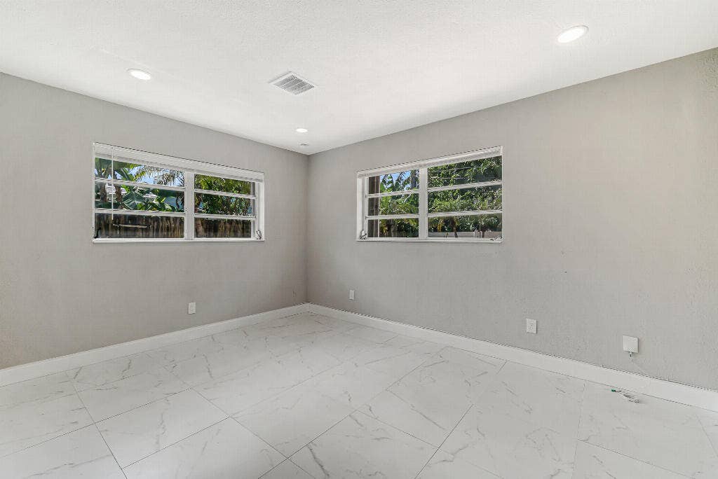 461 SE 3RD Avenue, Pompano Beach, FL 33060 42666_22_image-197578_10.14.2026