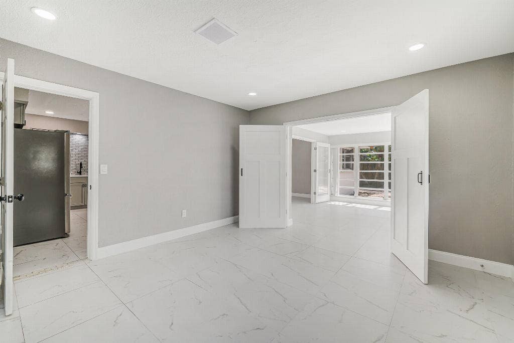 461 SE 3RD Avenue, Pompano Beach, FL 33060 42666_16_image-197571_10.14.2026