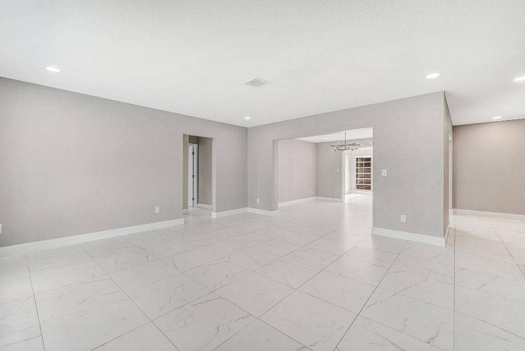 461 SE 3RD Avenue, Pompano Beach, FL 33060 42666_06_image-197561_10.14.2026