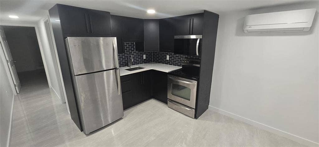 5310 SW 23rd Terrace, #2, Fort Lauderdale, FL 33312 GetMedia