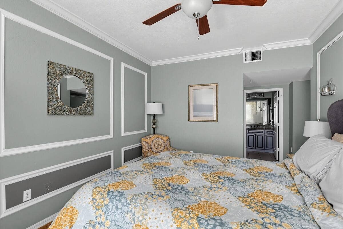 33_6918_W_Sample_Rd-Bedroom-7750