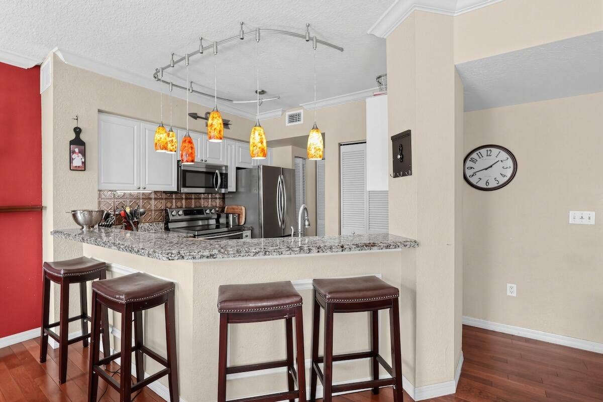 20_6918_W_Sample_Rd-Kitchen-7709