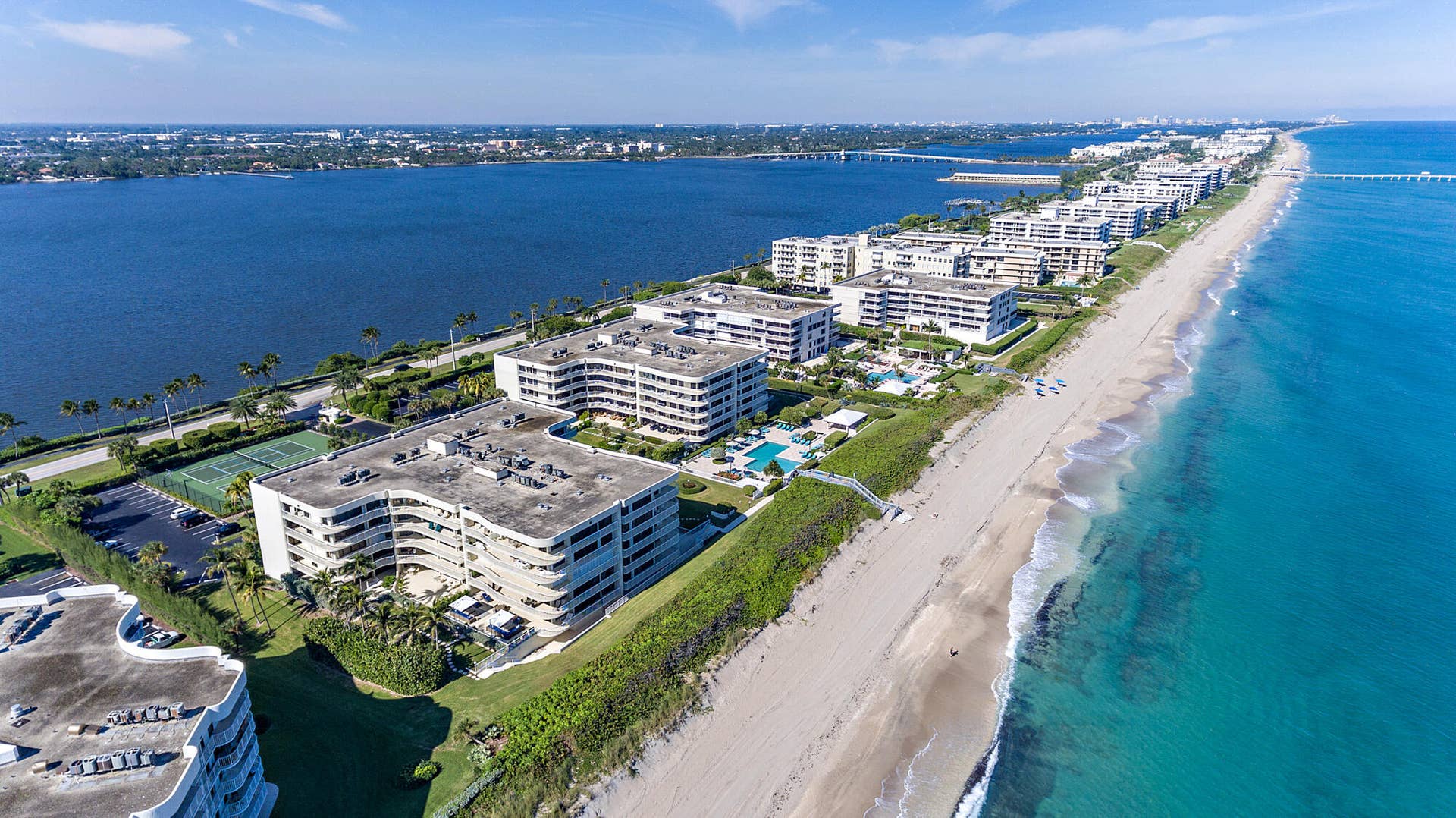 3300 S OCEAN Boulevard, #407N, Palm Beach, FL 33480 Between Ocean and Intracoastal