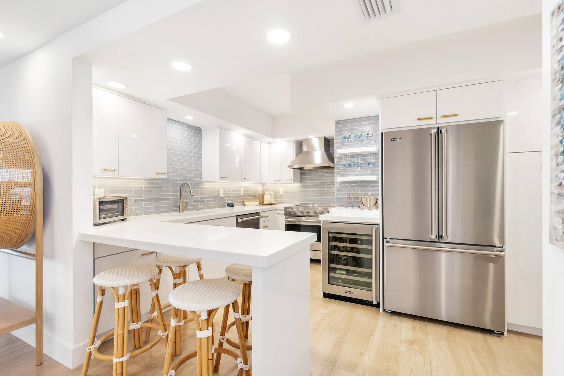 3300 S OCEAN Boulevard, #407N, Palm Beach, FL 33480 Kitchen